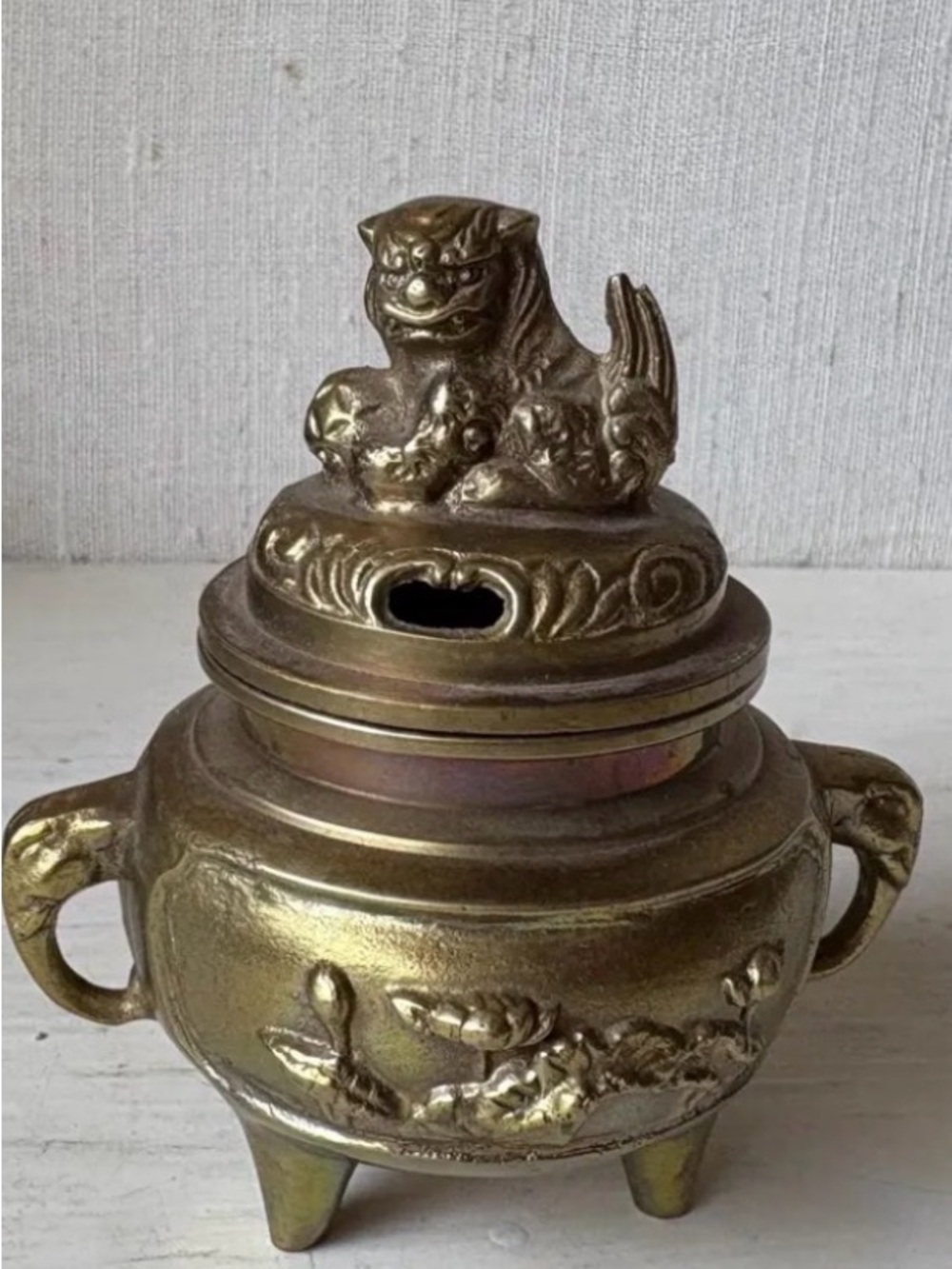 Asian brass Foo Dog or lion Incense Burner - Decor includes lid